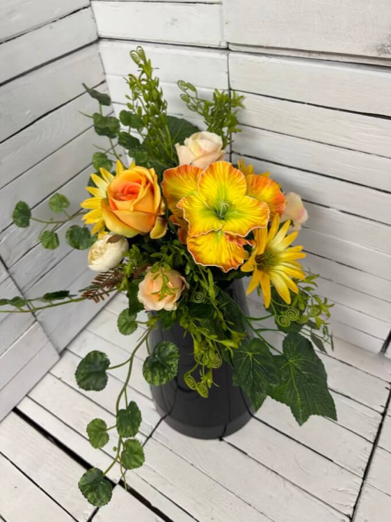 mały bukiet-komplet-na-cmentarz-urna-stroiki-wiazanki-kwiaty-nagrobne-male-zolte-eleganckie-stroik-bukiet