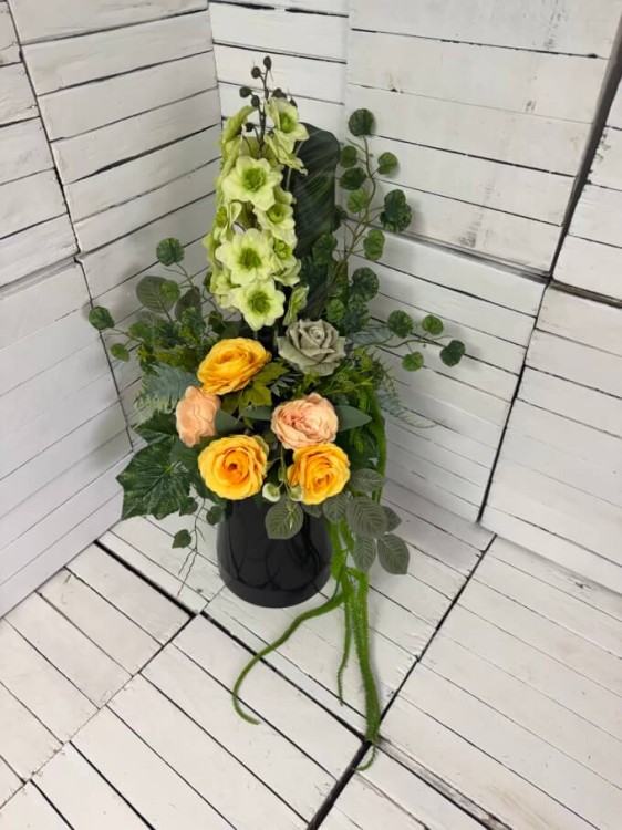 nowoczesne-bukiety-elegancka-kompozycja-nagrobna-komplet-na-cmentarz-stroik-na-grob-wiazanka-zielen-ostrozka