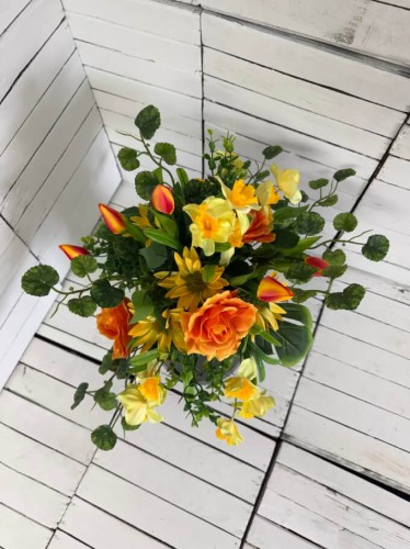 mały stroik-do-wazonu-bukiet-wiosna-na-okraglo-tulipany-male