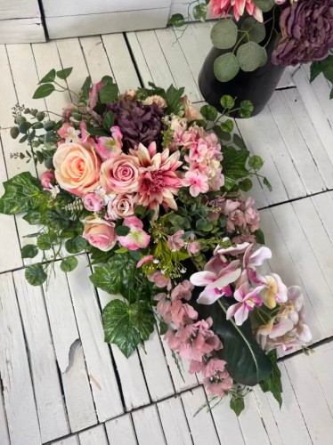 stroiki-kwiaty na cmentarz-komplet na grob-wiazanka-stroik-bukiet-dla mamy-dzien mamy-nowoczesny-rozowy