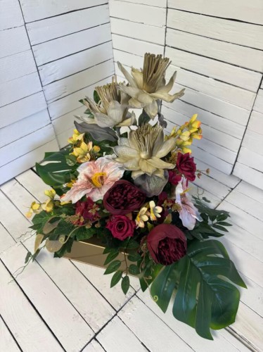 kwiat pianka-kwiaty na cmentarz-kompozycja-kwiat-pianka-nowosc-ladna-donica-stroik-bukiet-komplet