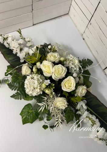 Elegancki stroik na cmentarz harmony