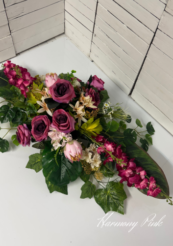 Harmony Pink Ręcznie wykonany stroik nagrobny Harmony Pink z różami