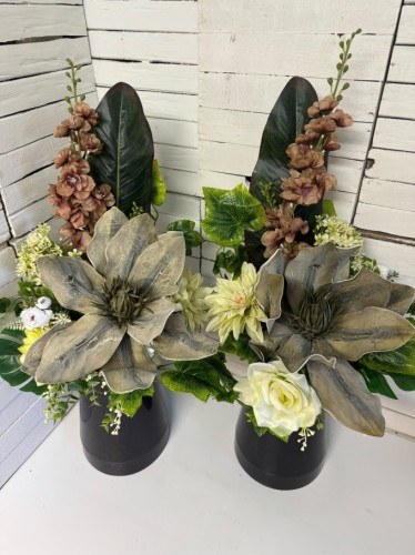 Dwa zielone bukiety do wazonów na cmentarz 60 × 40 cm