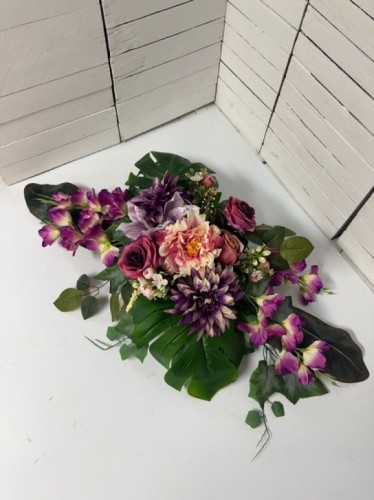 Stroik na grób 90 cm z mieczykiem, różami i magnolią